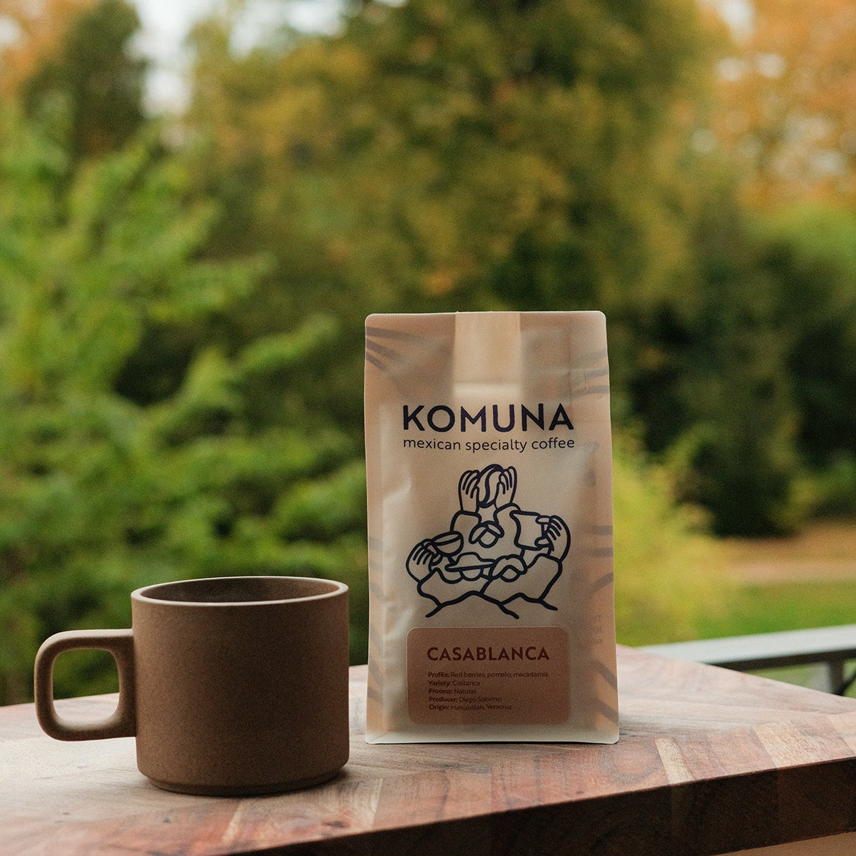 Komuna Mexican specialty coffee subscription in Denmark, delivering freshly roasted beans from all our coffees directly to your door.